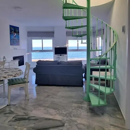 Apartment Sea Front In